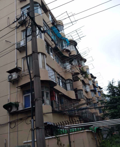 上海市徐汇区龙南三村63栋1F 