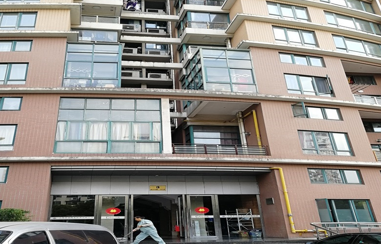 上海市浦东新区东南华庭3栋10F及地下车位 