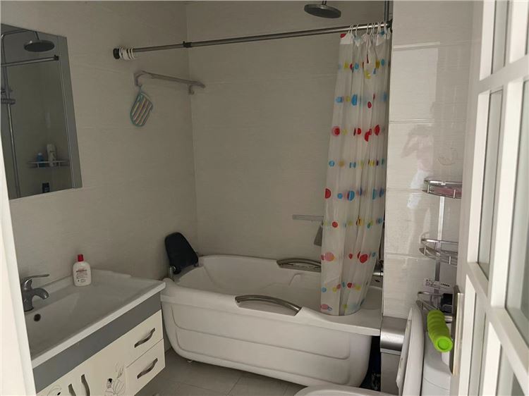 上海市闵行区永康城锦宏苑10栋10F 