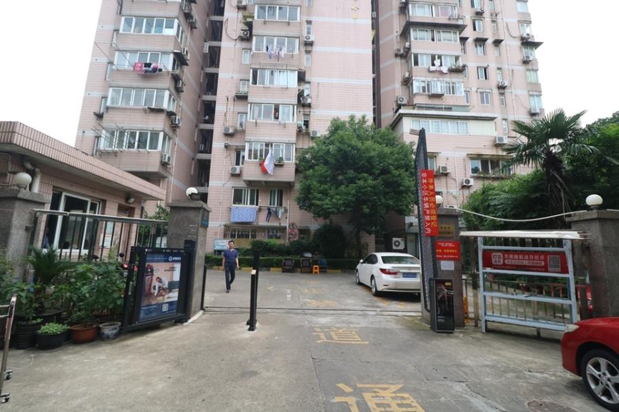 上海市虹口区裕群公寓50栋12F 