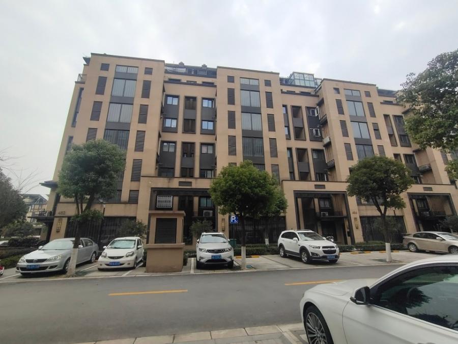 上海市嘉定区上海院子317栋1－3层 