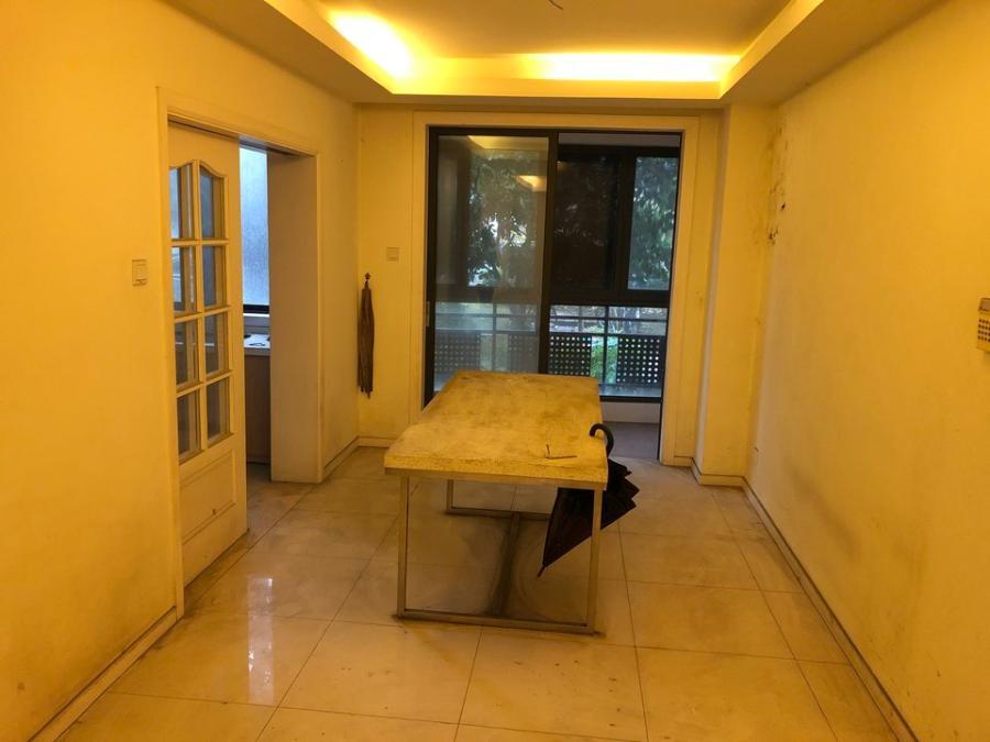 上海市闵行区好第坊64栋1F 