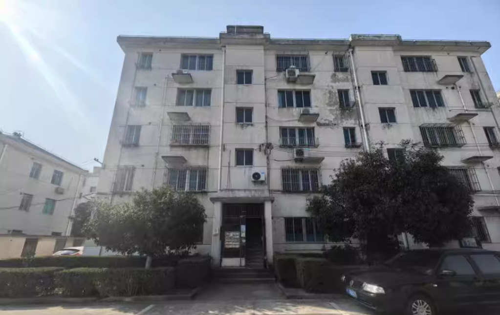 上海市青浦区商华新村10栋1F 