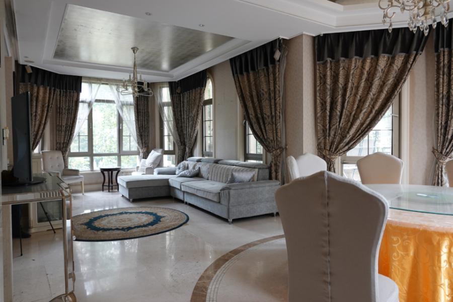 上海市松江区佘山东紫园 佘山镇51栋 