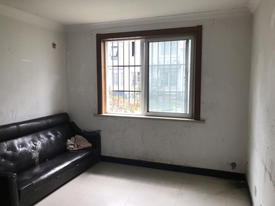 上海市浦东新区千汇苑二村13栋1F 