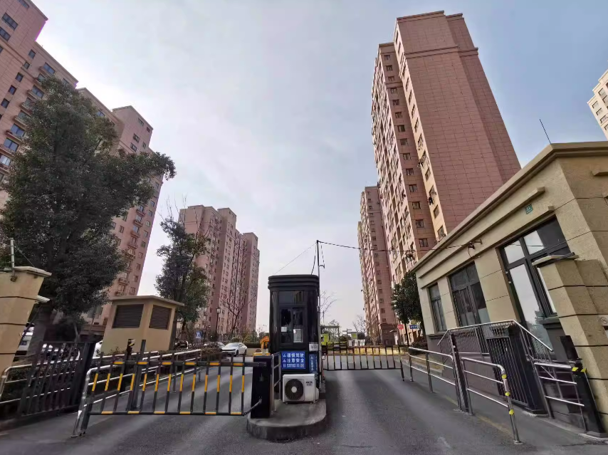 上海市嘉定区练祁佳城阳光嘉苑7栋18F 