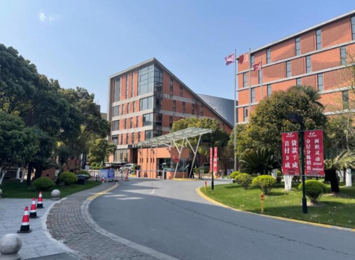 上海市松江区名企公馆泗砖南路257弄37栋及设备 