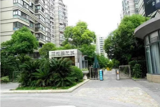 上海市宝山区三花现代城丹桂苑15栋3F 