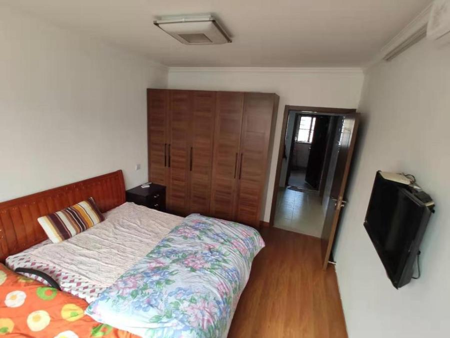 上海市浦东新区东南新村10栋5F 