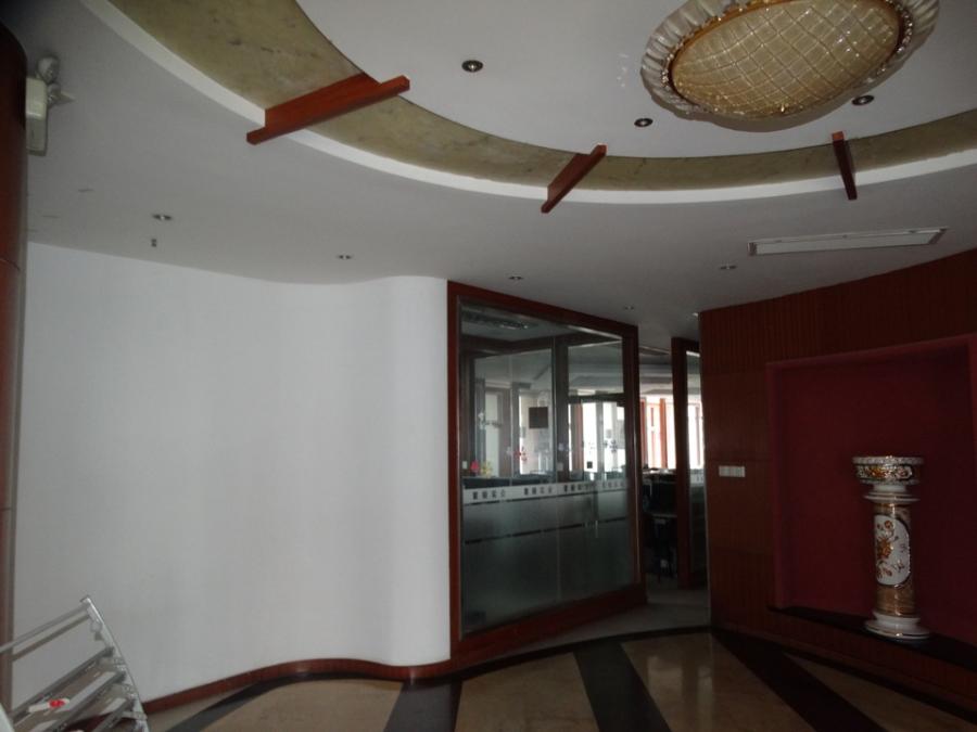 上海市闵行区铂客公寓沿街商铺都市路477（单）栋全幢 