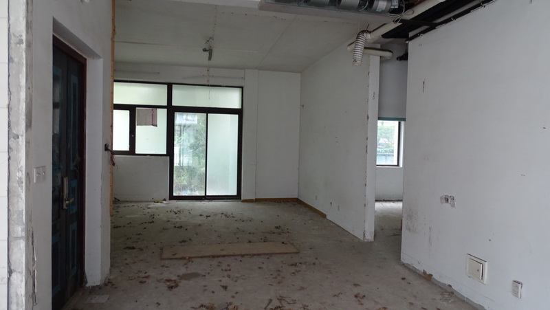 上海市闵行区一品漫城215栋 