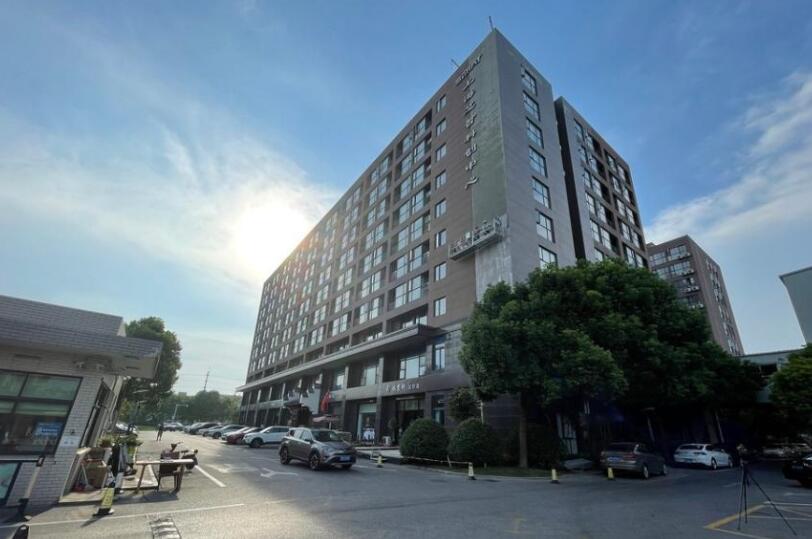 上海市奉贤区奉浦园区公谊路290栋12幢及地下车库 