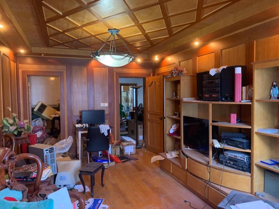 上海市金山区卫龙新村110栋3F 