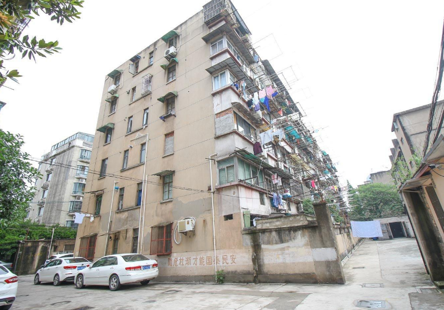 上海市杨浦区东白林寺小区9栋3F 