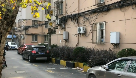 上海市虹口区运光新村107栋4F 