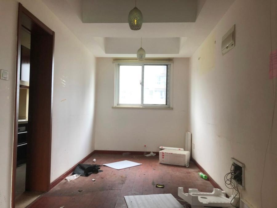 上海市松江区象屿都城47栋5F 