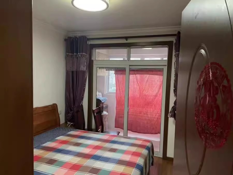 上海市宝山区美罗家园宝欣苑四村15栋7F 