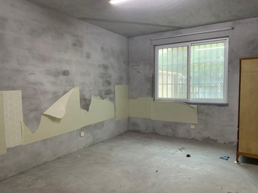 上海市金山区东林苑5栋1F 