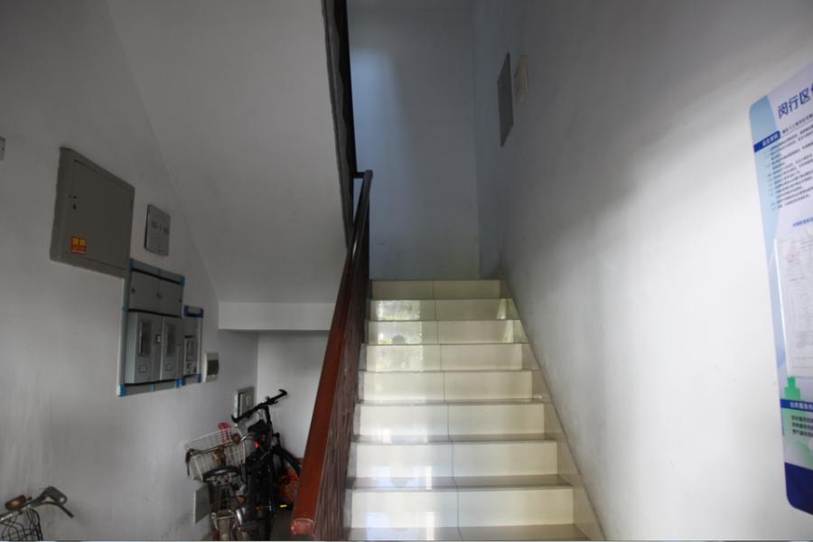 上海市闵行区华夏茗苑31栋3F 