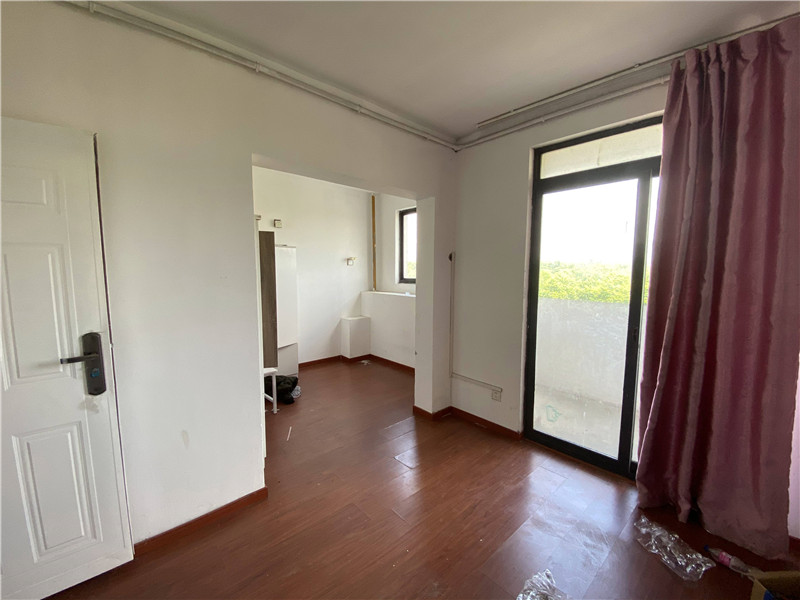 上海市浦东新区文怡苑14栋3F 