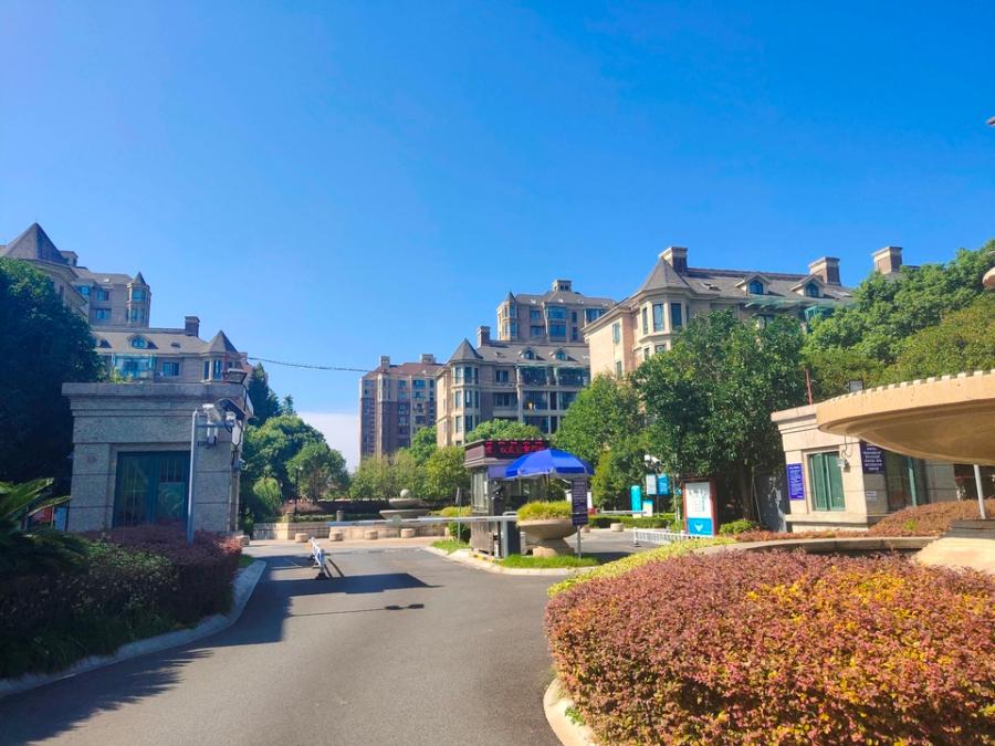 上海市金山区水韵紫城19栋2F 