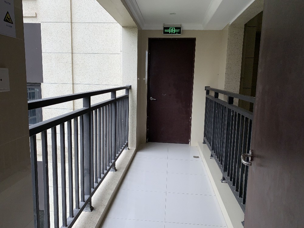 上海市浦东新区九龙仓兰廷8栋11F 