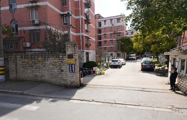 上海市宝山区乾龙苑24栋3F 