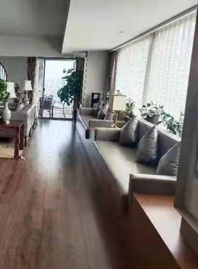 上海市普陀区高尚领域1栋38F 