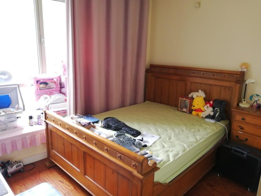 上海市虹口区白金府邸6栋15F 