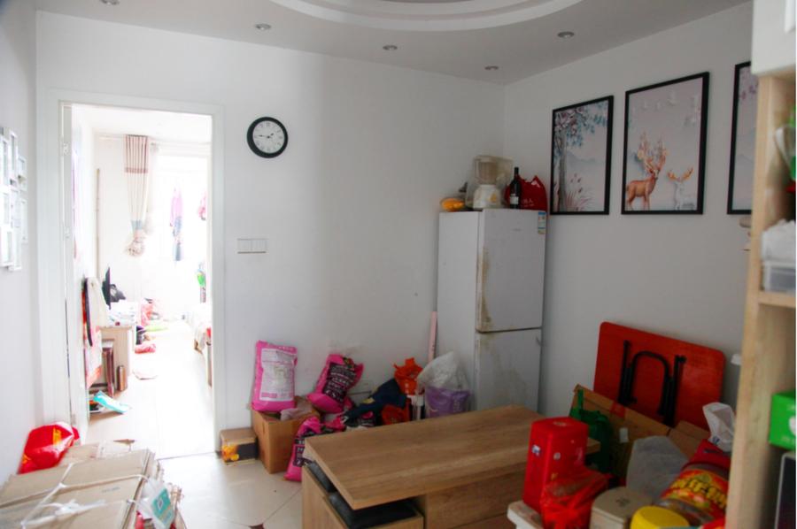 上海市浦东新区川北小区1栋5F 