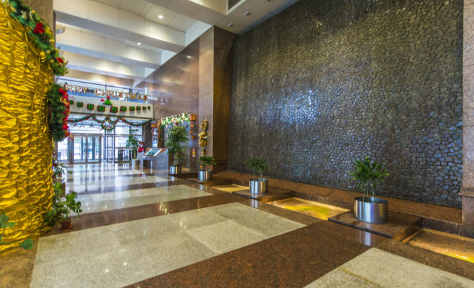 上海市长宁区太平洋中心889栋7F及地下1F车位 