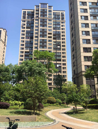 上海市嘉定区嘉宝梦之湾14栋1F 