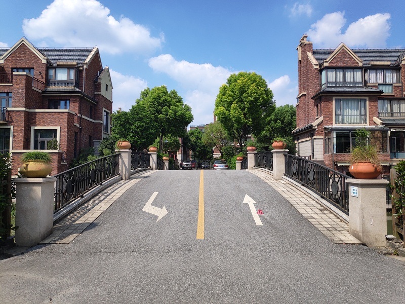 上海市闵行区招商雍华苑143栋1-3F 