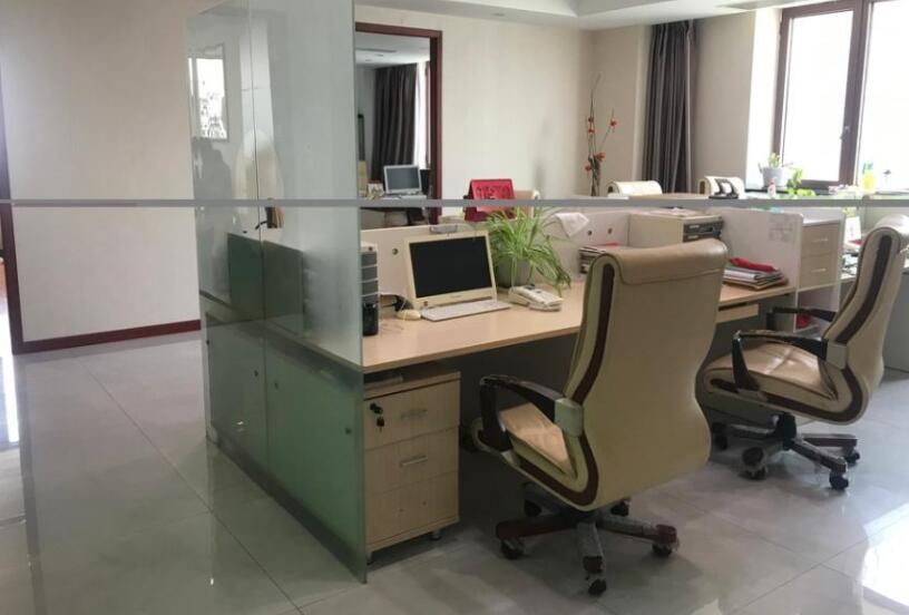 上海市浦东新区碧云公馆2栋21F 