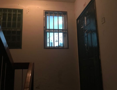 上海市金山区天乐苑30栋5F 