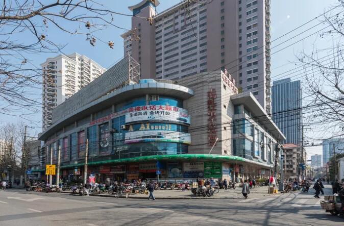 上海市虹口区新虬江电子市场137栋1F 