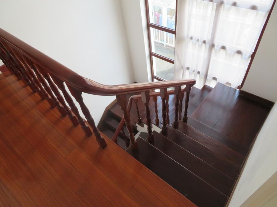 上海市松江区绿洲香岛花园610栋及车库 