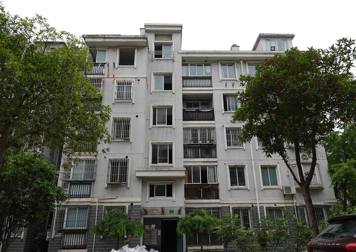 上海市青浦区西晶明园23栋4F 