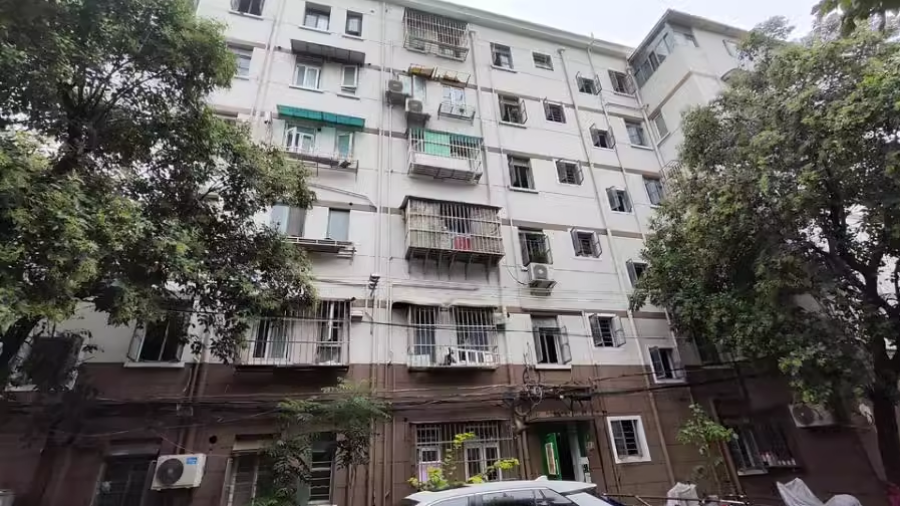 上海市普陀区管弄五、六街坊28栋1F 