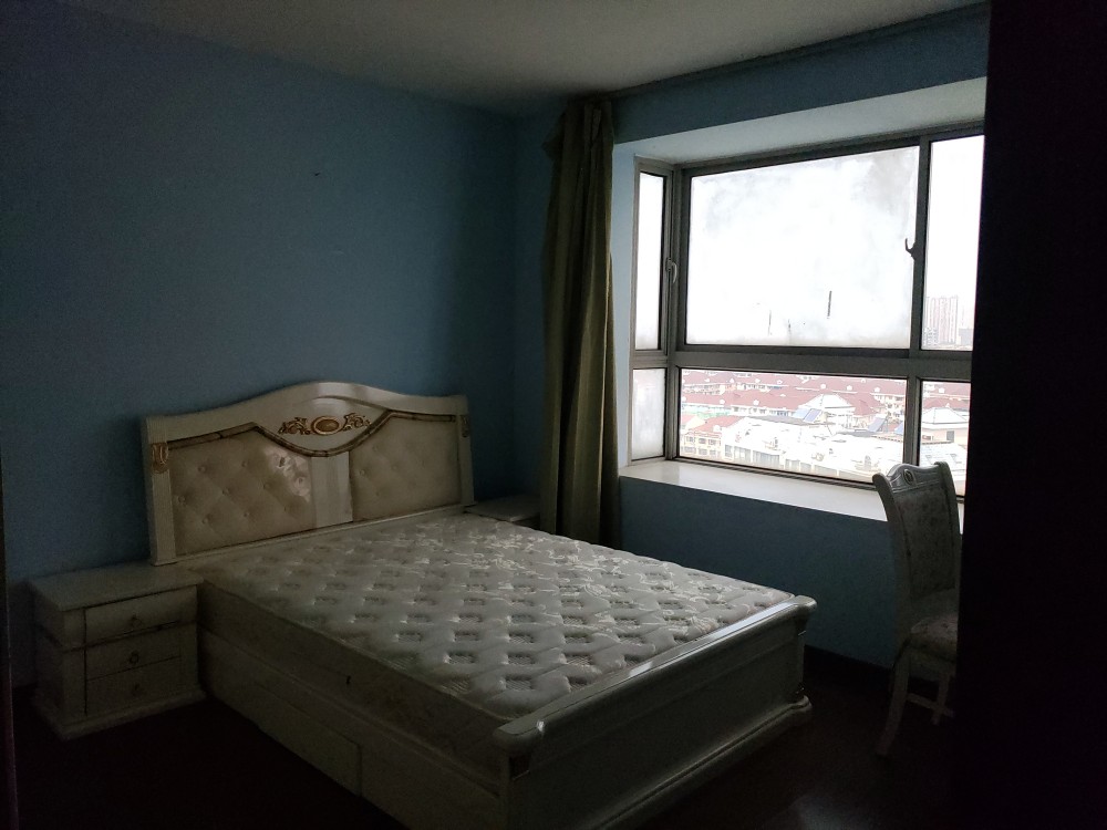 上海市虹口区逸虹景苑4栋14F及车位 