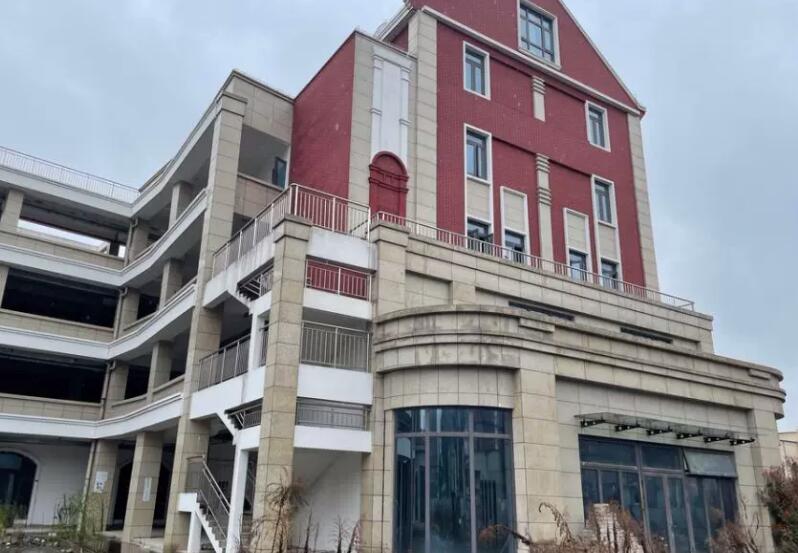 上海市松江区恒久财富中心398弄8套商铺、23套办公及地下1F车库 