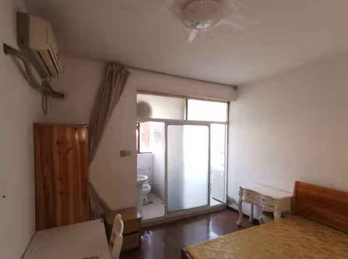 上海市闵行区虹桥晶典苑1栋3F 