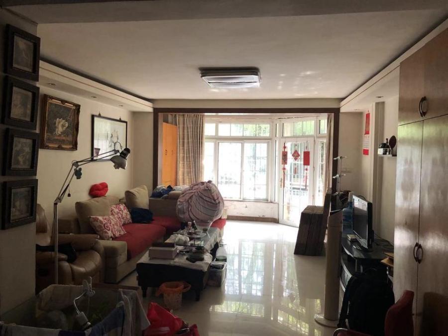 上海市闵行区泰景苑21栋1F 