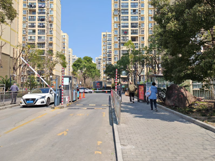 上海市浦东新区高行绿洲五期40栋1F 