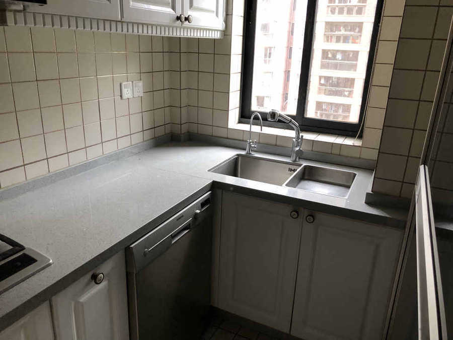 上海市长宁区强生古北花园9栋11F及车位 