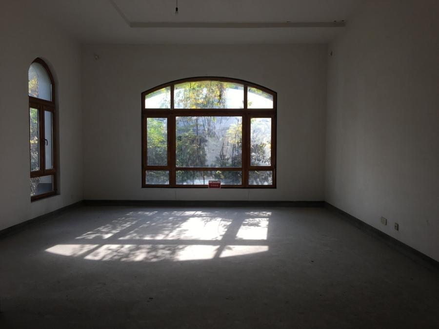 上海市松江区新虹桥首府九亭镇70栋 