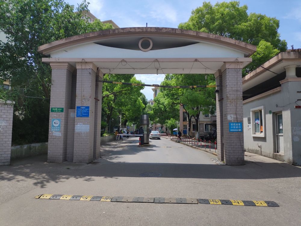 上海市浦东新区三林世博家园73栋4F 