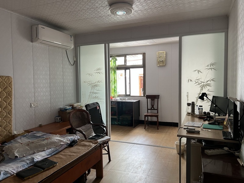 上海市青浦区前进街240弄4栋1F 