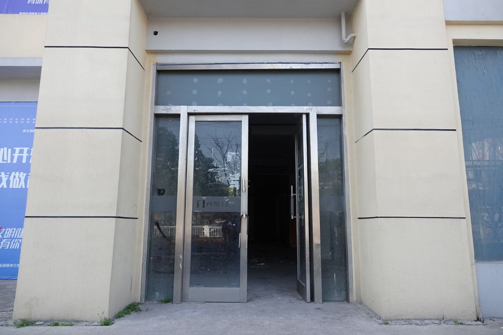 上海市奉贤区奥克苑附近商铺环城东路860栋 