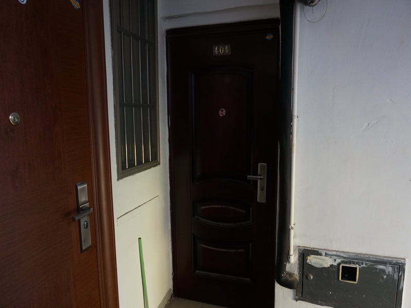 上海市静安区739弄小区1栋4F 